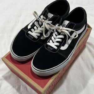 Vans Old Skool Shoe